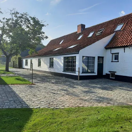 Den Bruynen Bergh Bed & Breakfast